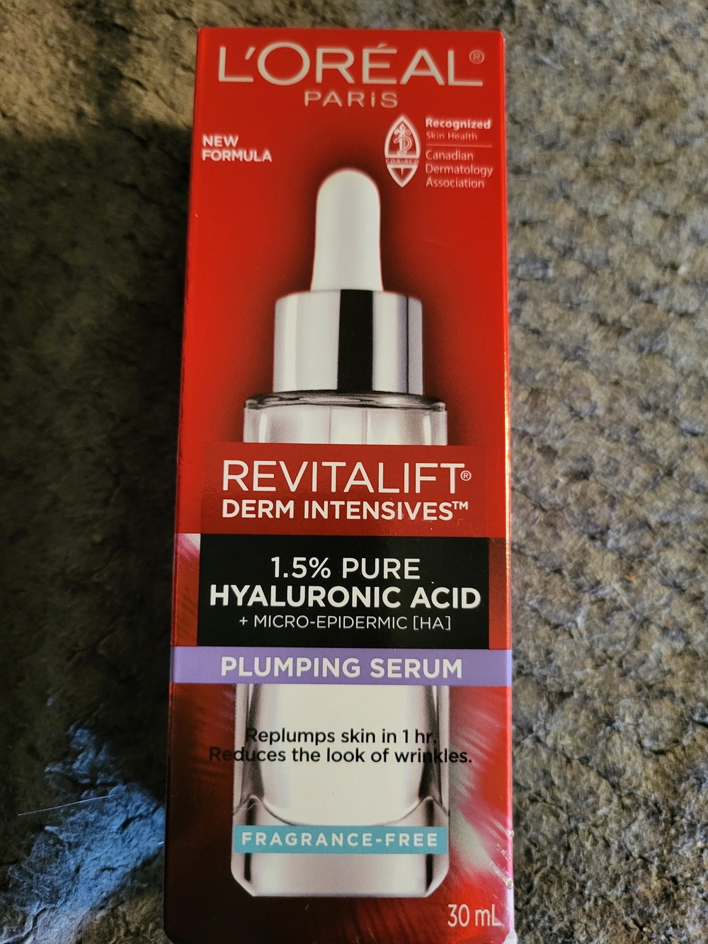 Revitalift Derm Intensives 1.5% Hyaluronic Acid Plumping Serum - Red